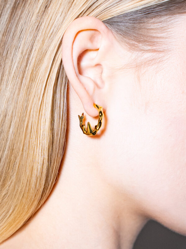 CHIKHAI ASYMMETRICAL HOOP - DARK COSMIC DROP - GOLD - Image 4