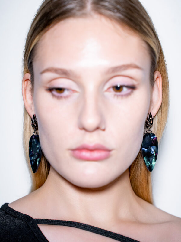 CHÖNYI EARRINGS - DARK COSMIC DROP - BLACK VERMEIL - Image 3