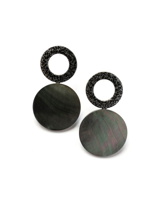 SOLAR PEARL SHELL EARRINGS