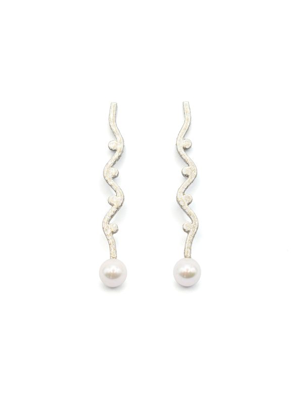 CERES WHITE PEARL EARRINGS